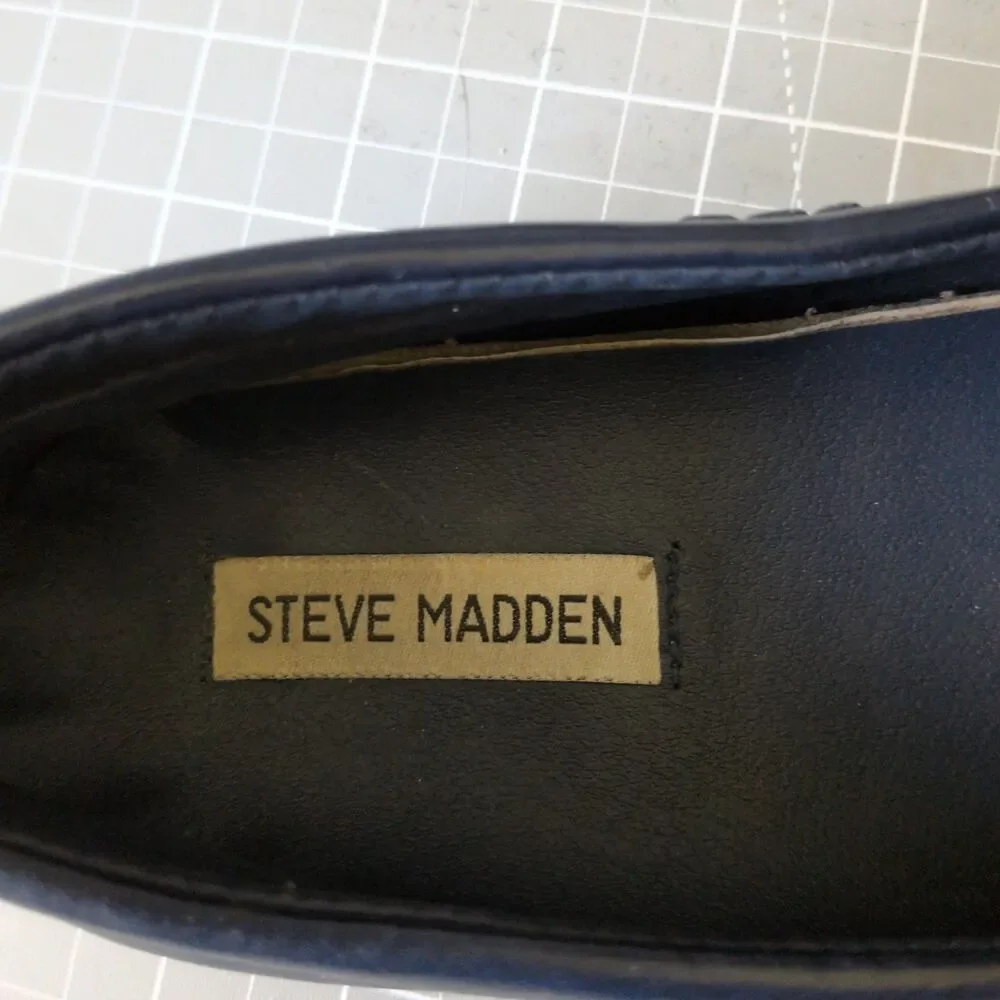 Steve Madden Berrod Navy Blue Leather Loafers Red Stripe Men’s Size 7